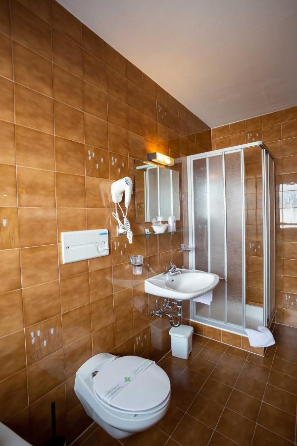 סן לורנצו די סבטו Hotel Martinerhof מראה חיצוני תמונה